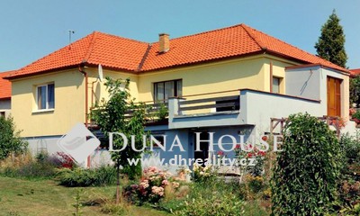 For sale house, Kostelec nad Černými lesy, Okres Praha-východ